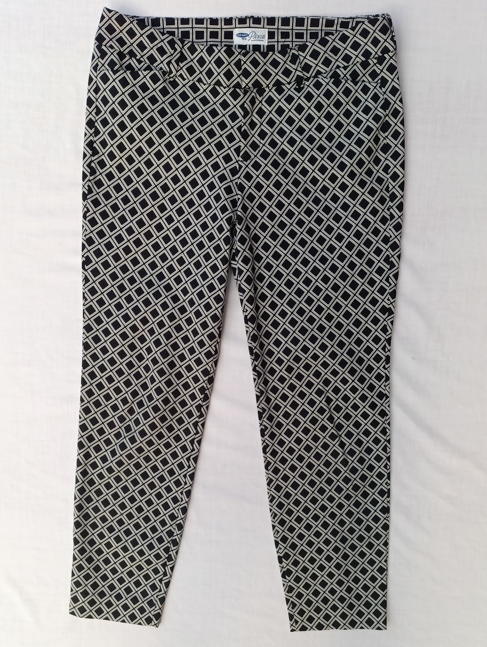 Old Navy Black & White Diamond-Grid Skinny Pants W Pockets & Belt Loops